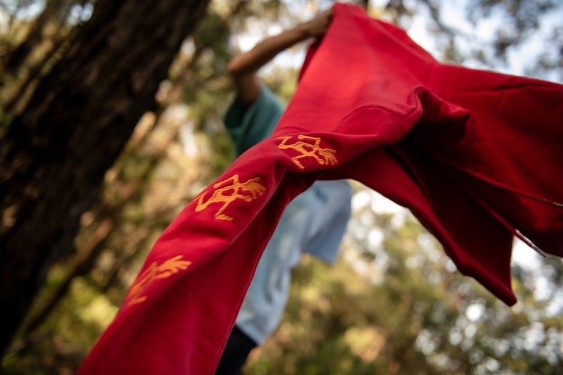 deus ex machina gramicci outdoors hiking adventure pants hoodie t-shirt details information