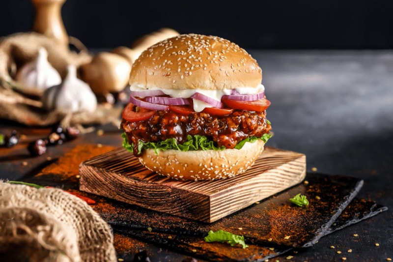 KFC Pakistan New Messy Xtreme Sandwich Zinger chicken fillet