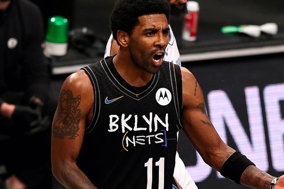 Kyrie Irving Christmas 2021 Twitter Reacts To Brooklyn Nets Banning Kyrie Irving Hypebeast Kyrie Irving Christmas 2021 Twitter Reacts To Brooklyn Nets Banning Kyrie Irving Hypebeast