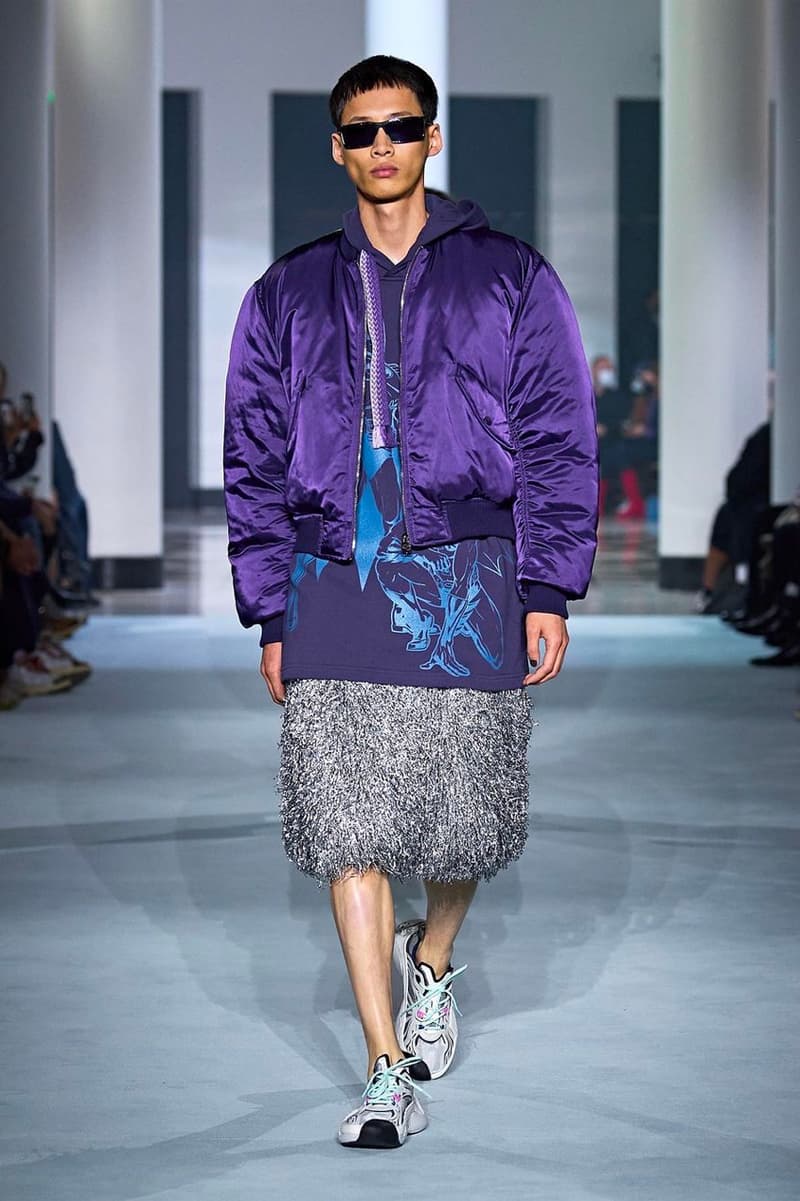 Lanvin Curb Sneaker Batman Mask Paris Fashion Week 2021 SS21 Warner Bros. DC Comics Superhero Vigilante Collaboration Closer Look Runway Suit Blazer The Joker