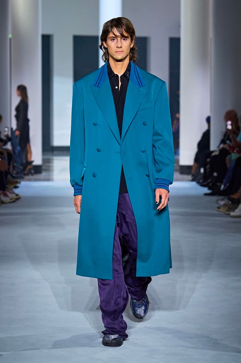 Lanvin Curb Sneaker Batman Mask Paris Fashion Week 2021 SS21 Warner Bros. DC Comics Superhero Vigilante Collaboration Closer Look Runway Suit Blazer The Joker