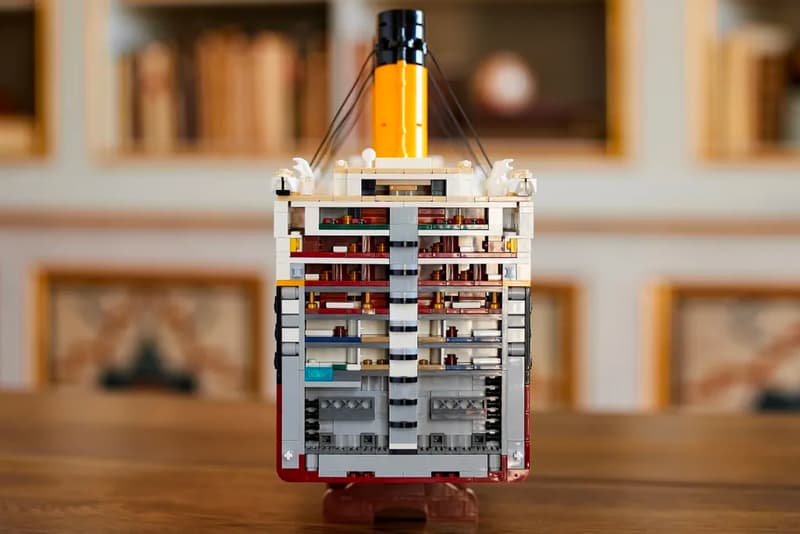 LEGO 9090 Piece RMS Titanic Largest Official Set Ever 1.35 meters 135 cm largest biggest longest maritime cruise ship stand nameplate three instruction books release info