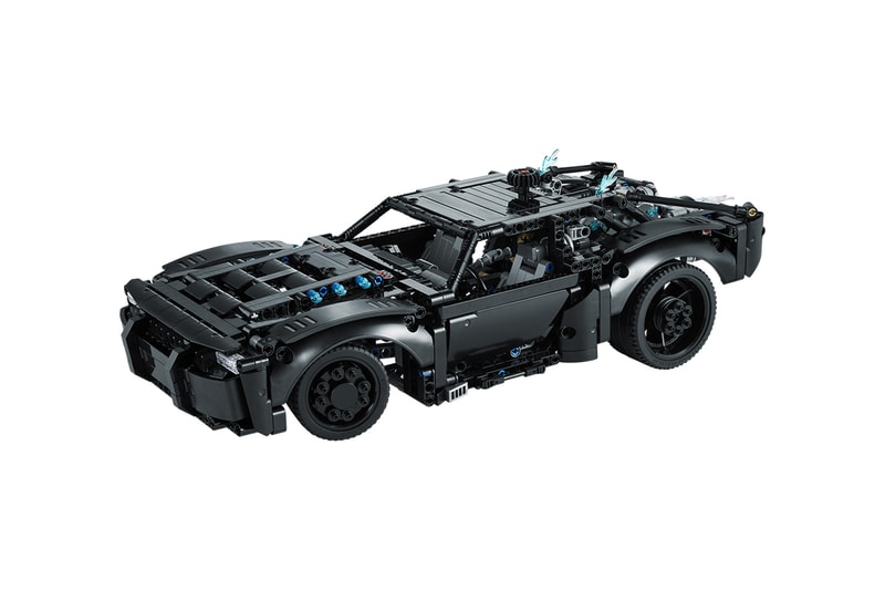 Hi! It's my lego version of Pattinson's 2021 batmobile : lego