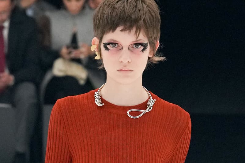 Matthew M. Williams Criticized for Givenchy SS22 "Noose Necklace" luxury fashion burberry blatantly offensive diet prada noose hoodie