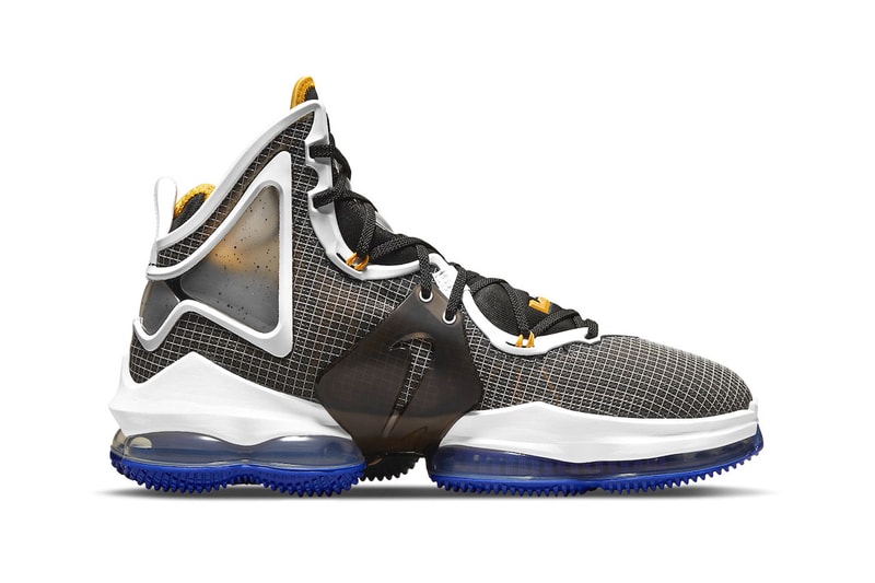 Nike LeBron 19 "Harwood Classic" DC9340-002 Release Nike Basketball