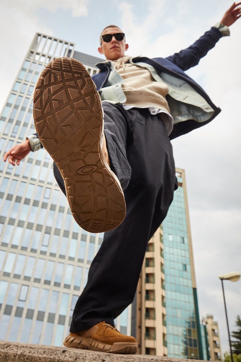 Oakley Coyote Boot "Blackout/Desert/Coyote" FW21 release information