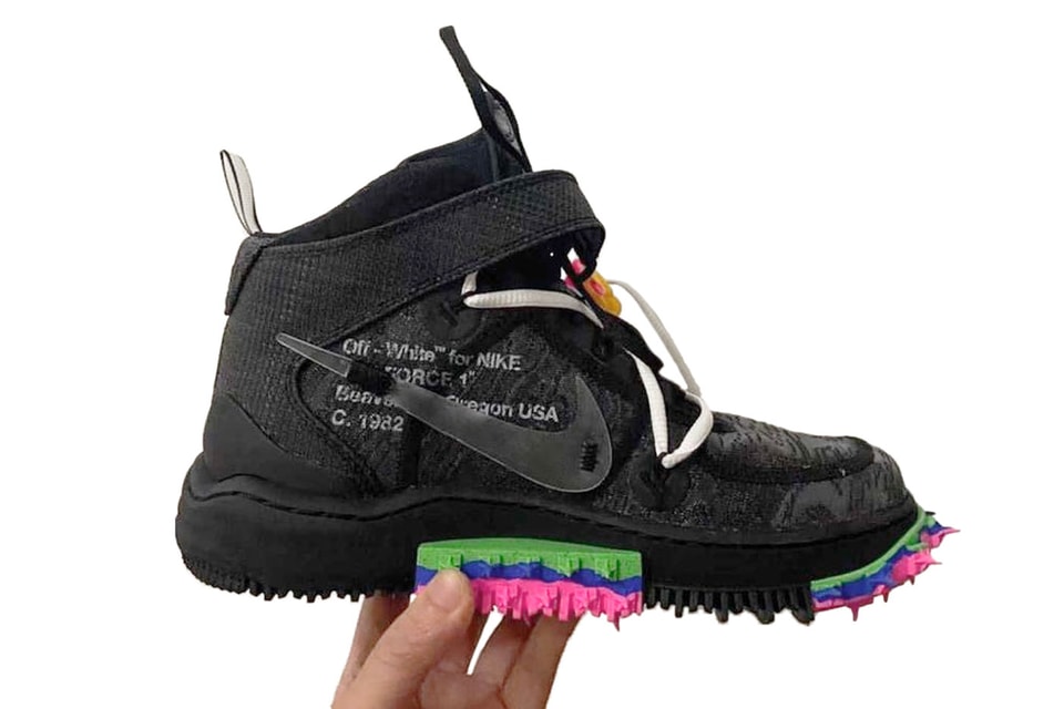 Off-White™ x Nike Air Force 1 Mid in black