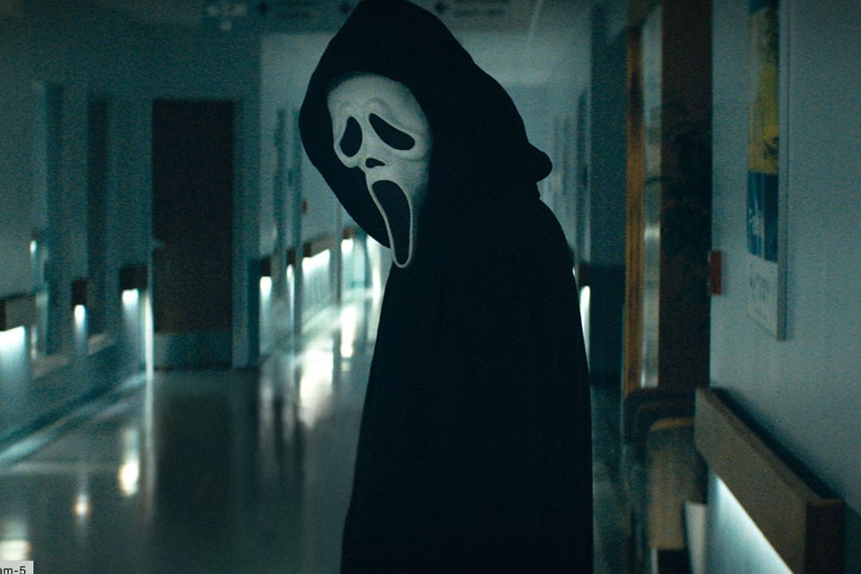 Watch The First Horrific Scream Trailer Hypebeast<script async src=
