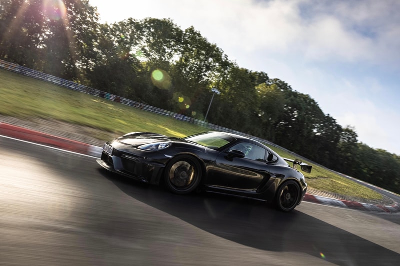 Porsche 718 Cayman GT4 RS New Car Testing Prototype First Look Nürburgring-Nordschleife Closer Look Performance Speed Price Pre-Order Release