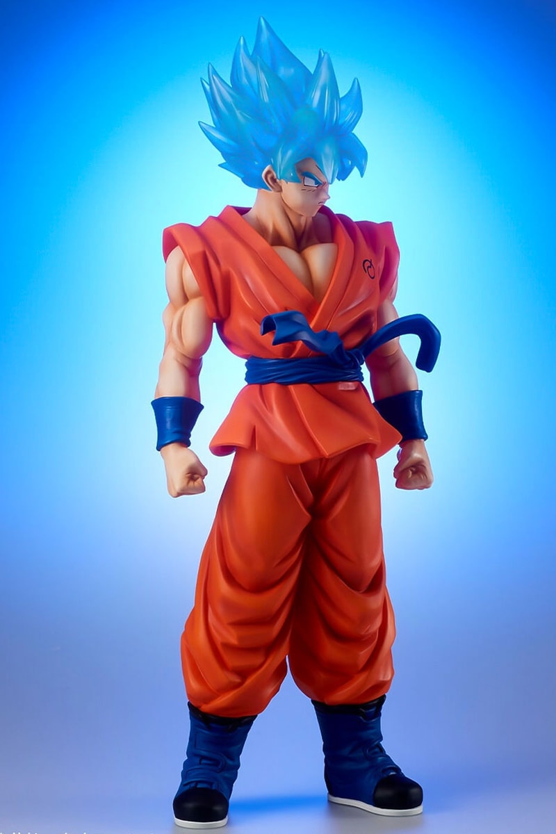 Premium Bandai dragon ball super Goku Super Saiyan blue God 18 inch figure