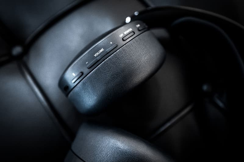 Here's a Closer Look at the PS5 Pulse 3d Wireless Headset in Midnight Black playstation 5 gaming 