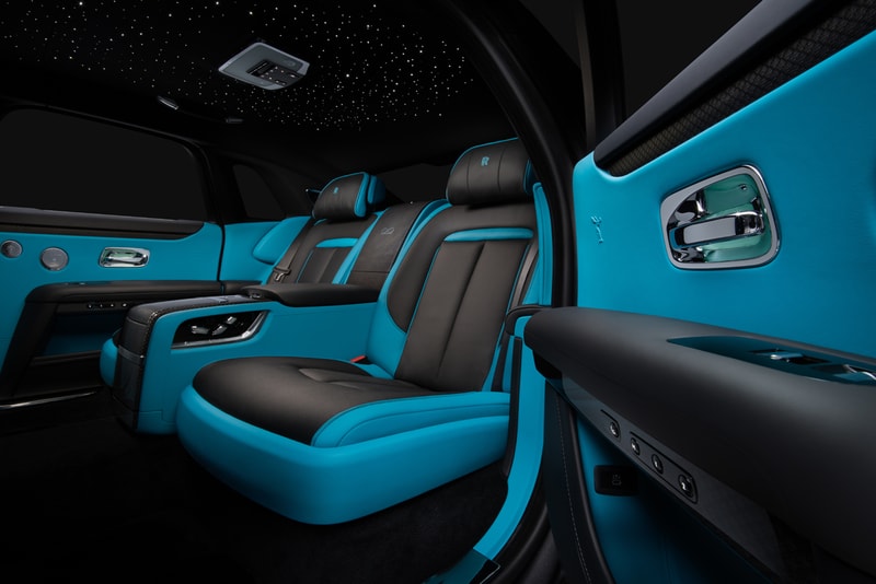 Rolls-Royce Black Badge Ghost 6.75-Liter V12 600 PS Technical Carbon Fiber Veneer Sporty Four Door Luxury British Car Limo Phantom Cullinan Wraith RR
