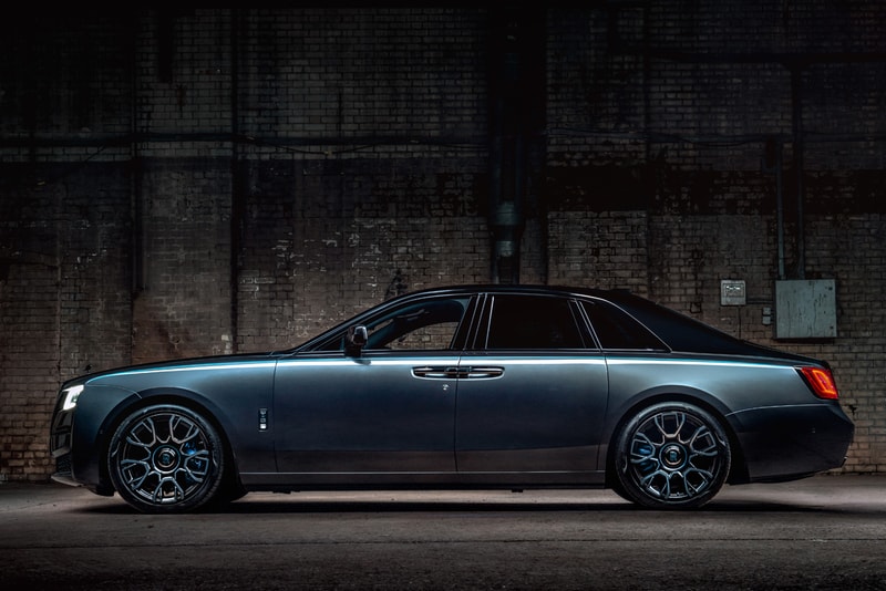 Rolls-Royce Black Badge Ghost 6.75-Liter V12 600 PS Technical Carbon Fiber Veneer Sporty Four Door Luxury British Car Limo Phantom Cullinan Wraith RR