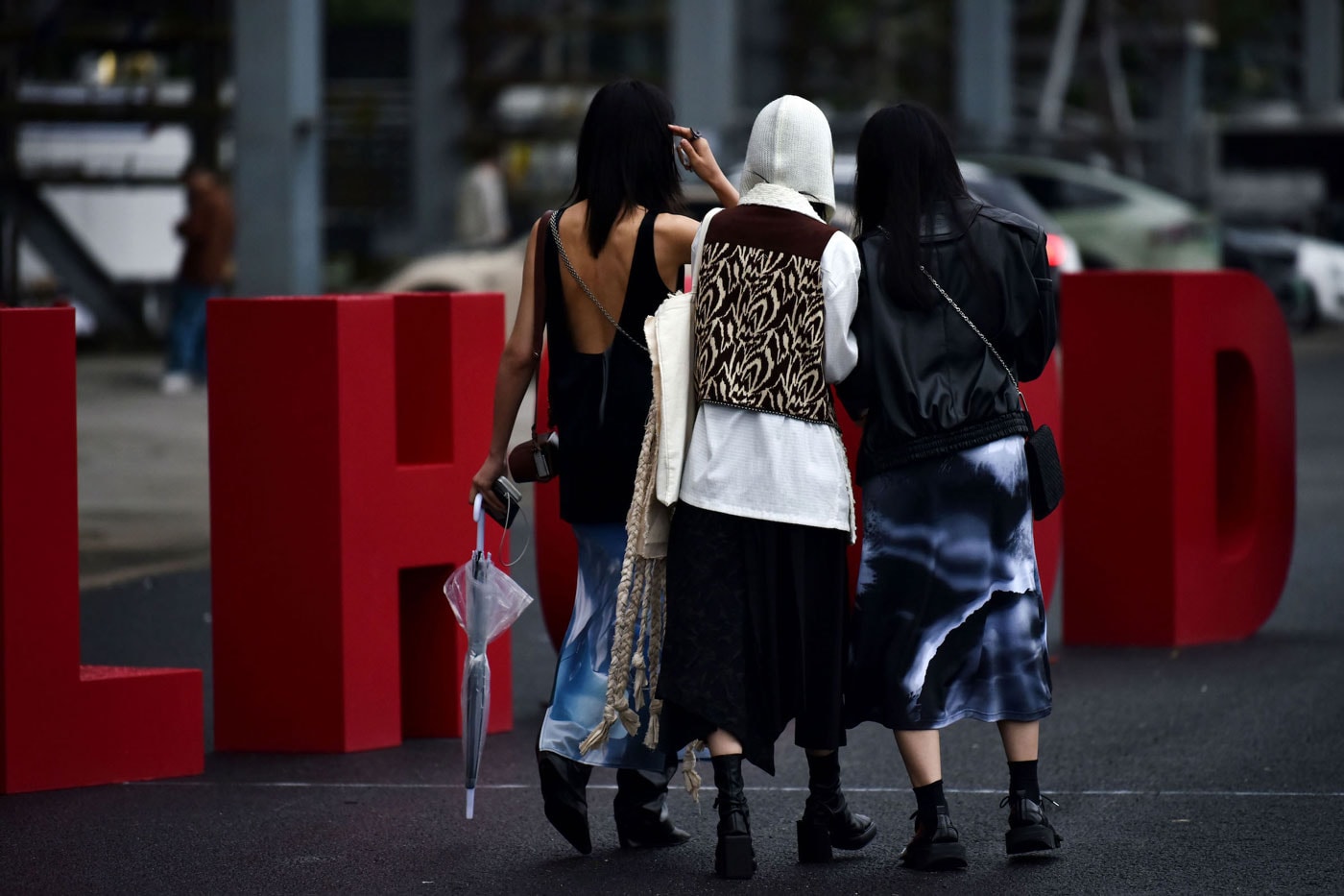 Shanghai Fashion Week Street Style Spring/Summer 2022 jackets fall paris fashion week china
