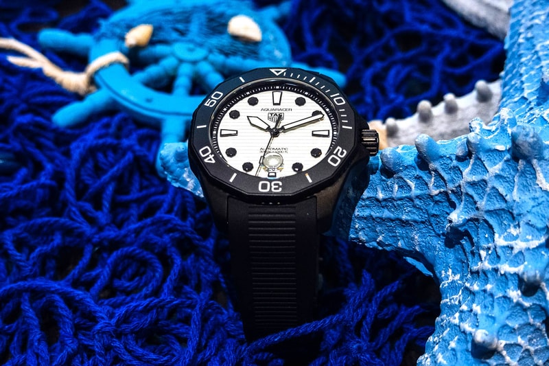 TAG Heuer Aquaracer Professional 300 Night Diver closer look WBP201D.FT6197 James bond The Living Daylights Timothy Dalton 