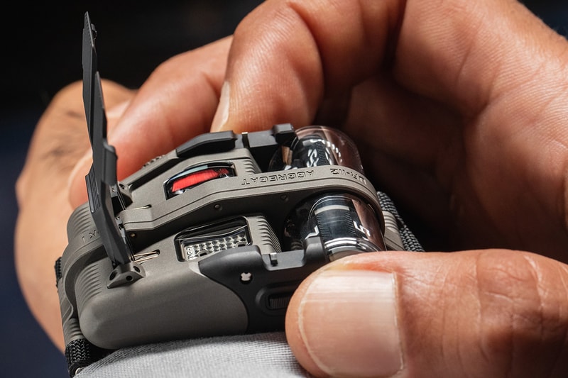 URWERK Drops New Prism Based Titanium Timekeeper UR-112 AGGREGAT