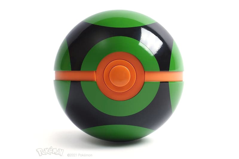 The Wand Company and zavvi Join Pokémon for Electronic Die-cast Dusk Ball Replica