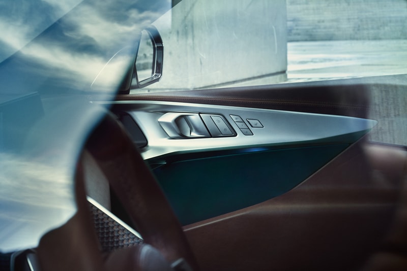 2022 BMW Concept XM Conceptual SUV Hybrid V8 German Design Luxury Most Power M Car First Look