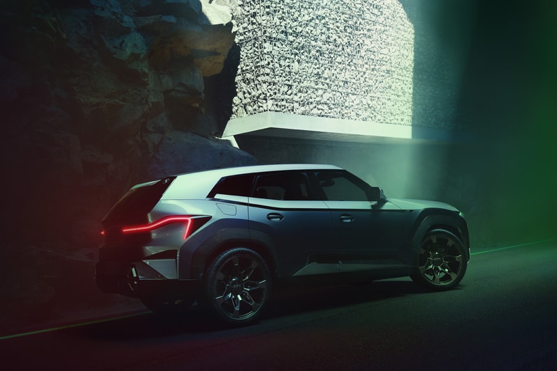 2022 BMW Concept XM Conceptual SUV Hybrid V8 German Design Luxury Most Power M Car First Look