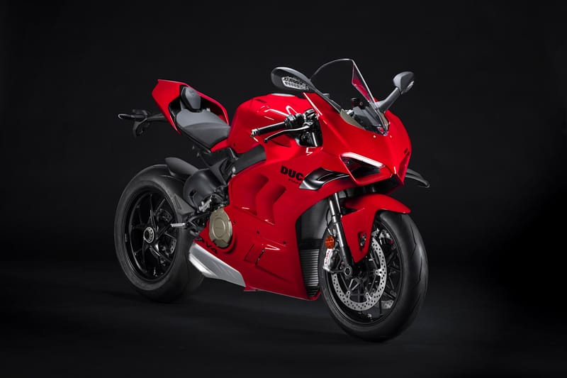 Ducati Refines the Panigale V4 and V4 S for 2022