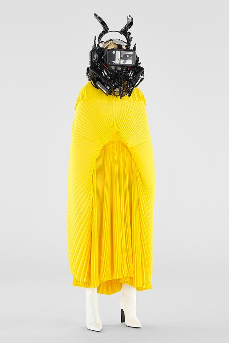 Balenciaga Spring 2022 Campaign⁣ Ikeuchi Hiroto⁣ Skeletonics Yilmaz Sen Andrea Artemisio Info