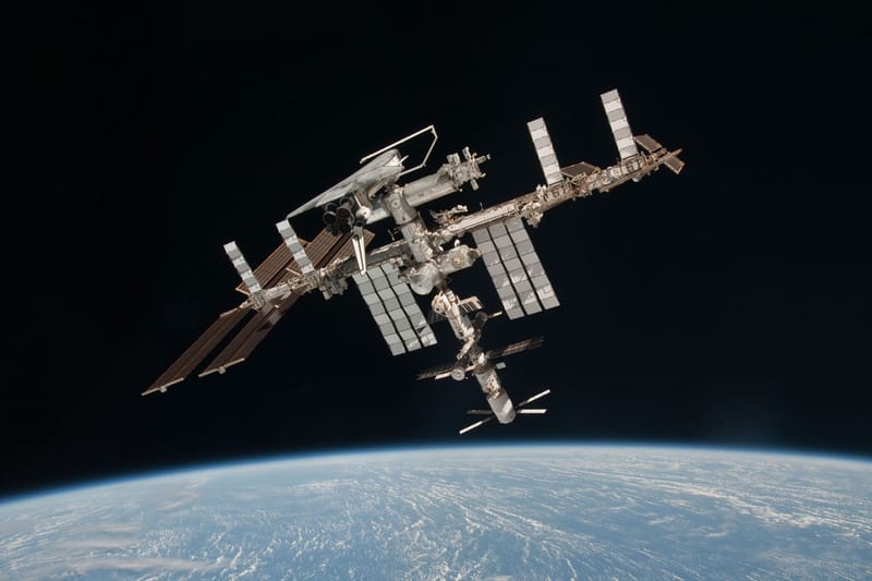 FCC Gives Boeing the Go-Ahead To Build Broadband Satellite Constellation