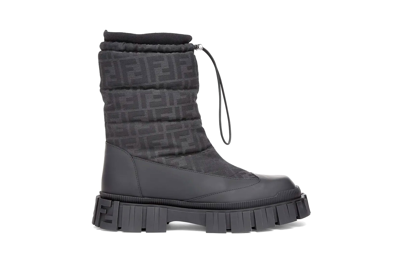 Fendi Black Leather Boots Ankle Ski Style Heavy Duty Sole Unit Jacquard FF Motif Silvia Venturini Fendi Kim Jones SKIMS Fall Winter 2021 Kim Kardashian Skiwear FW21