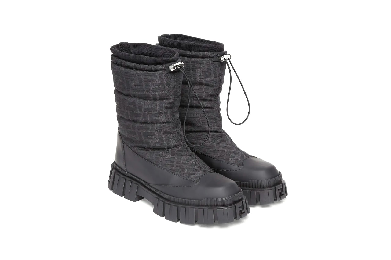 Fendi Black Leather Boots Ankle Ski Style Heavy Duty Sole Unit Jacquard FF Motif Silvia Venturini Fendi Kim Jones SKIMS Fall Winter 2021 Kim Kardashian Skiwear FW21