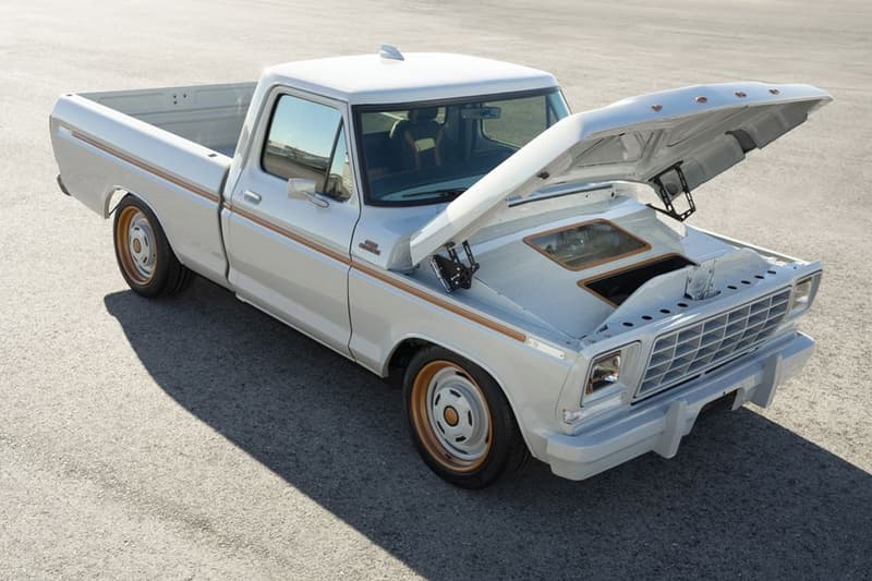 ford f100 eluminator pickup truck mach e gt motors electric restomod powertrain sema show las vegas 2021