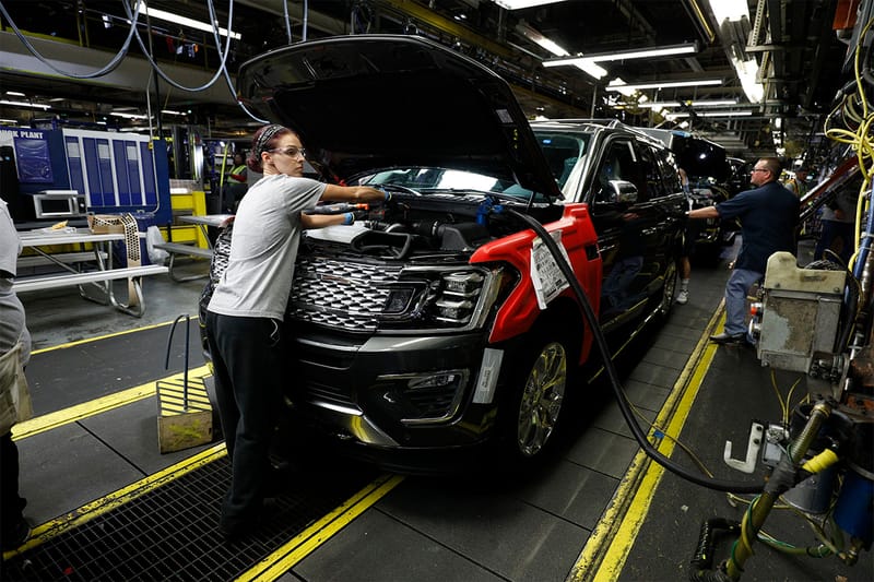 Ford and GM Are Entering the Chip Market To Overcome Supply Shortages