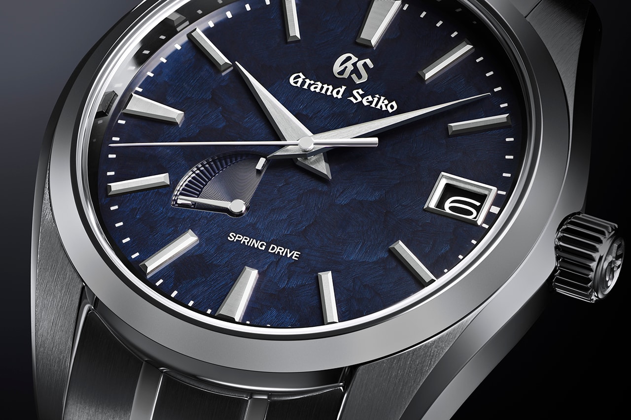 Le club des heureux propriétaires de Grand-Seiko Tome XVI - Page 13 Https%3A%2F%2Fhypebeast.com%2Fimage%2F2021%2F11%2Fgrand-seiko-pairs-rock-texture-dial-color-victory-spring-drive-iwao-katsuiro-01