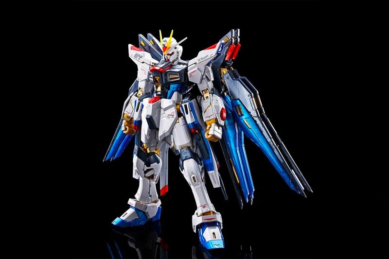 gundam base store shop exclusives japan san diego comic con convention pop up installation booth bandai namco gunpla plastic kits mobile suit 