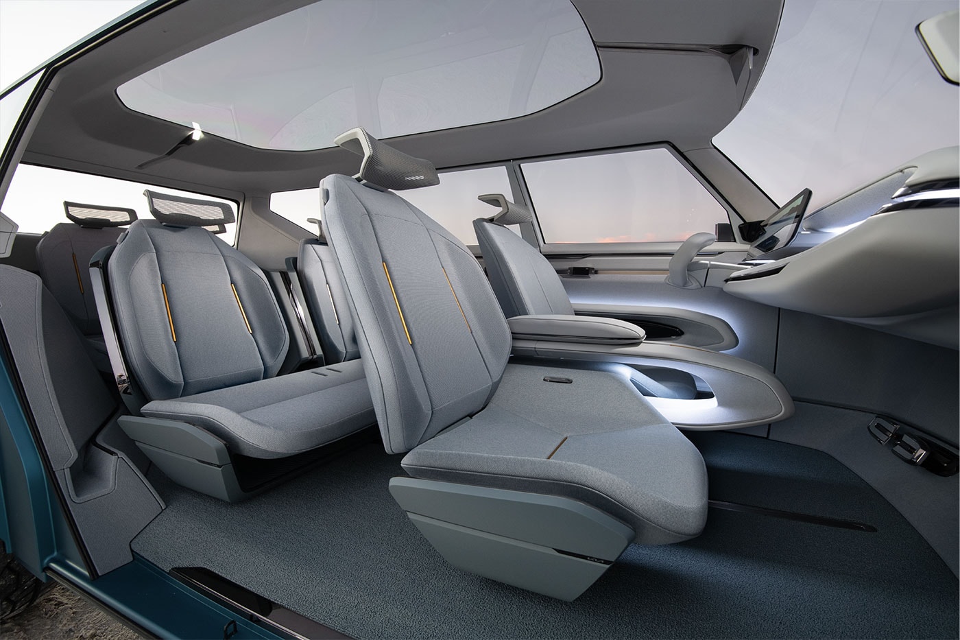 Kia's Electric SUV Concept Unveils Futuristic Designs Including a 27-Inch Display hyundaoi la auto show electric vehicles evs mercedes eqs hyperscreen