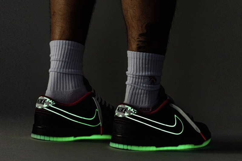 League of Legends Pro League LPL x Nike Dunk Low DO2327-011 On-Foot Look Riot Games