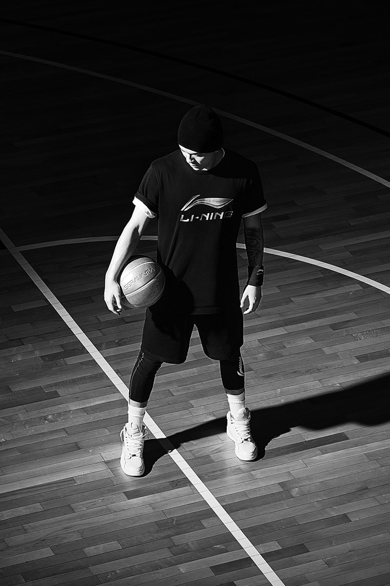 Li-Ning hajime sorayama official collaboration japanese artist let sports light your passion torch symbol tees skateboards basketball running shoe white shadow japan china release