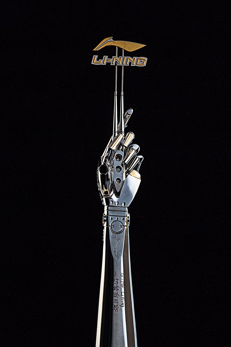 Li-Ning hajime sorayama official collaboration japanese artist let sports light your passion torch symbol tees skateboards basketball running shoe white shadow japan china release