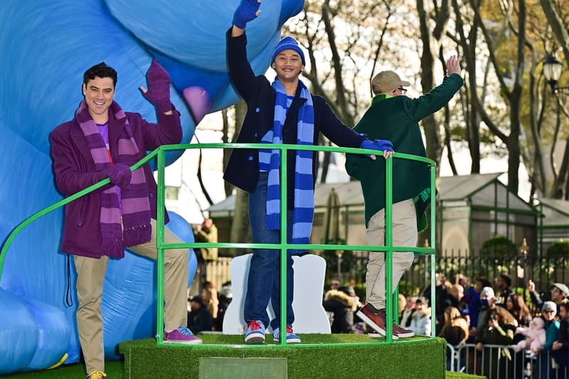 Macy's Thanksgiving Day Parade Blue's Clues Hosts Steve Joe Kevin reunite