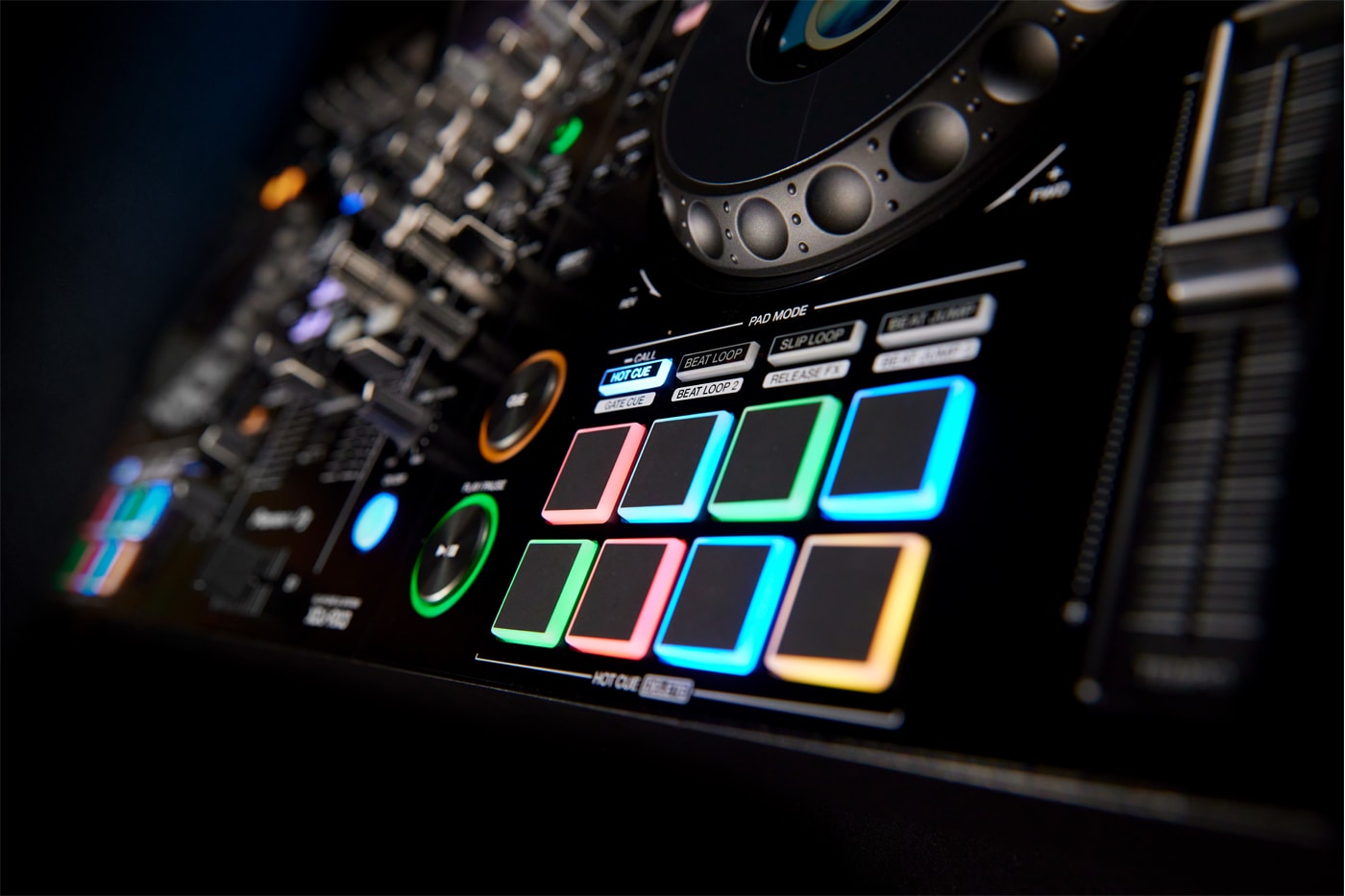 pioneer dj xdj rx3 controller deck release info color on job wheels 10.1 inch touch screen lcd touch preview 1999 usd mobiel small venue controller mixer deck serato rekordbox release info 