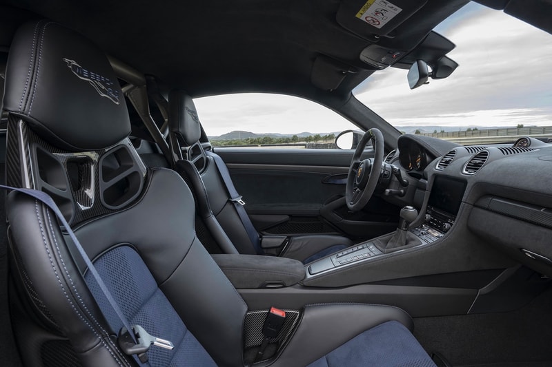 Porsche 2022 718 Cayman GT4 RS news track Nürburgring Nordschleife track cars mid-engine 
