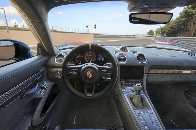 Porsche 2022 718 Cayman GT4 RS news track Nürburgring Nordschleife track cars mid-engine 
