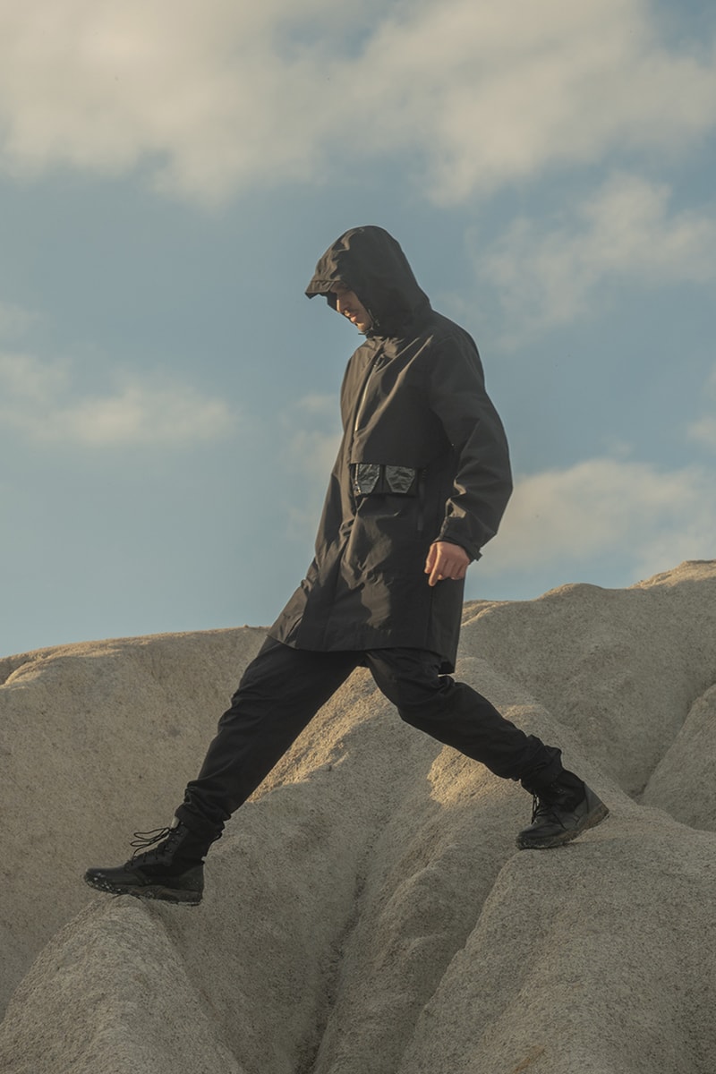 RIOTDIVISION fw22 second horizon collection release info date store list buying guide photos price down jacket fractal parka bomber hoodie carabiner pants leggings camera strap 