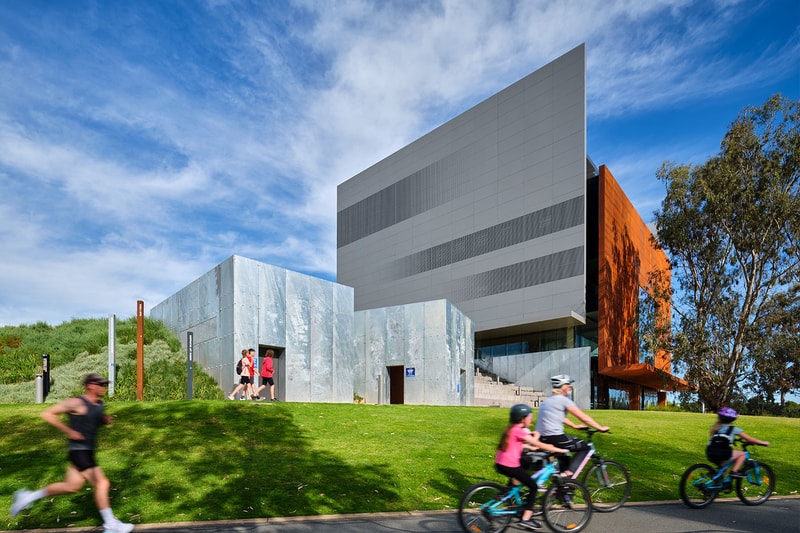 Открытие Художественного музея Шеппартона в Австралии стоимостью 50 миллионов долларов Виктория
