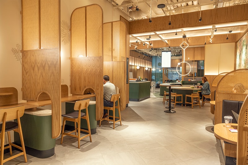 Starbucks Pick Up Amazon Go Cafe Concept New York City Manhattan just walk out order ahead