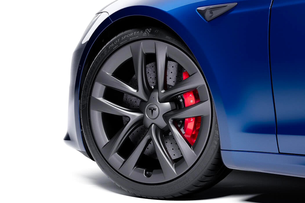 Tesla Model S Plaid Carbon Ceramic Brakes $20,000 USD Expensive Upgrades Performance Speed Fastest Electric Car Elon Musk