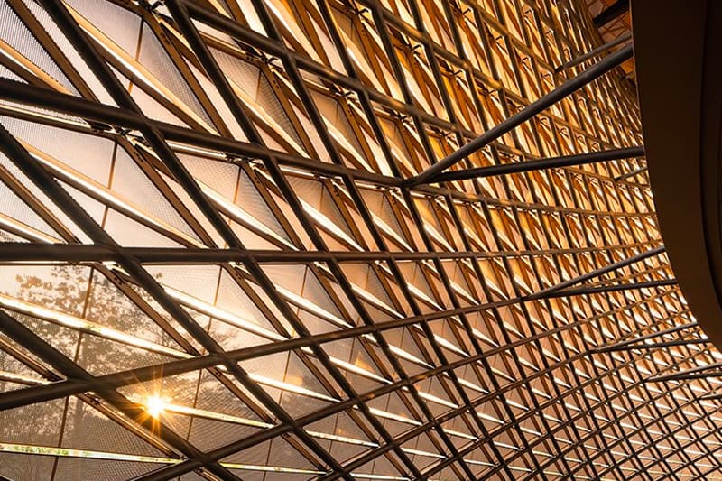 zaha hadid architects fluid infinitus plaza infinity symbol china workspaces herbal medicine research labs ineteraction central LEED gold recyclable solar reduction