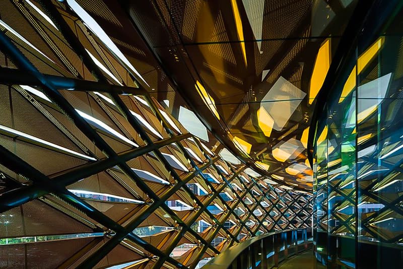 zaha hadid architects fluid infinitus plaza infinity symbol china workspaces herbal medicine research labs ineteraction central LEED gold recyclable solar reduction