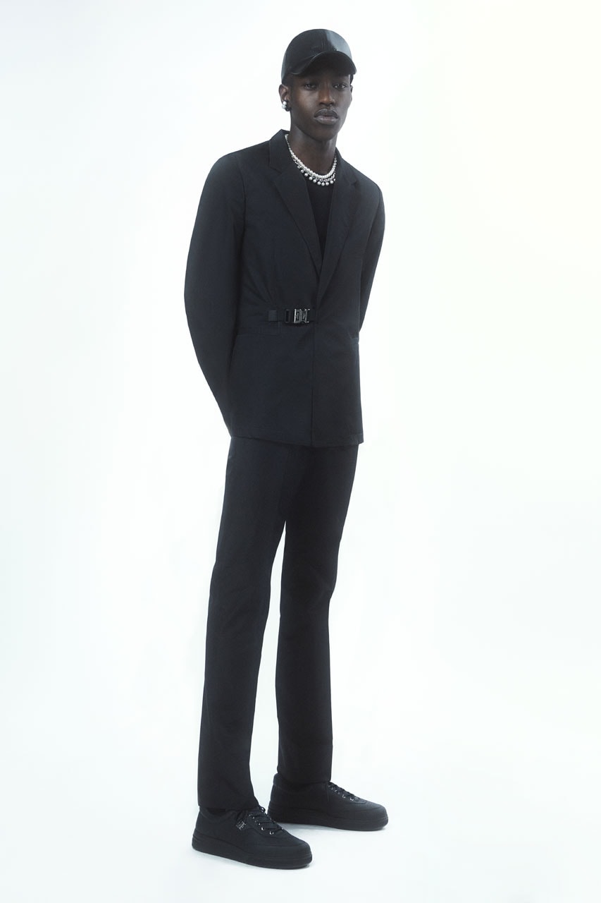 Givenchy’s Fall 2022 Pre-Collection Elevates the House’s Tailoring Heritage Fashion