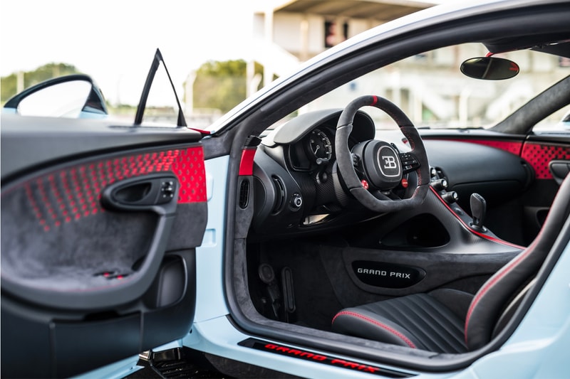 Bugatti Chiron Sport Sur Mesure Customization Program Special Customer Requests Heritage French German Hypercar W16 Twin Turbo Record Holder