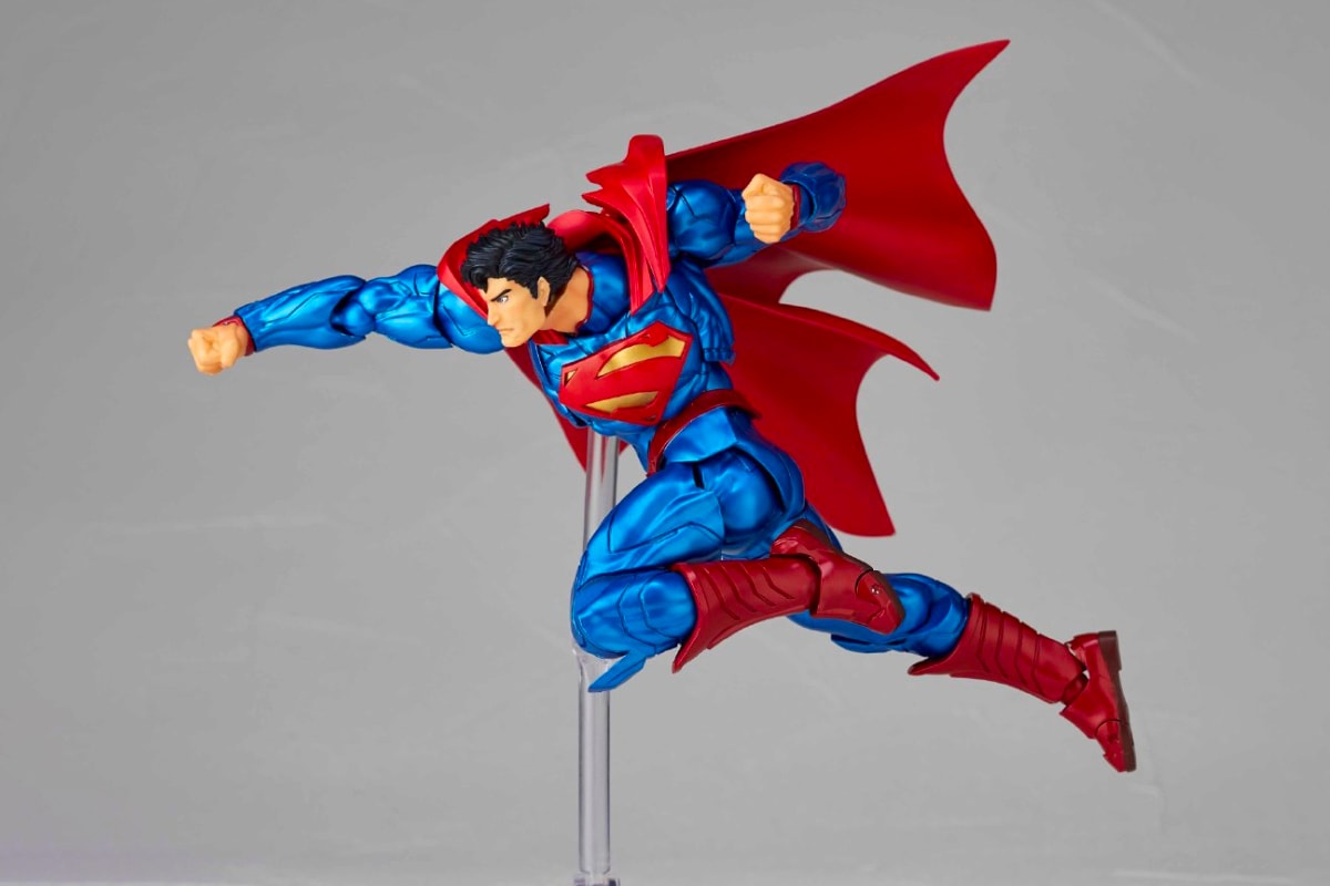 dc comics the new 52 superman action figure toy collectible kaiyodo amazing yamaguchi revoltech 