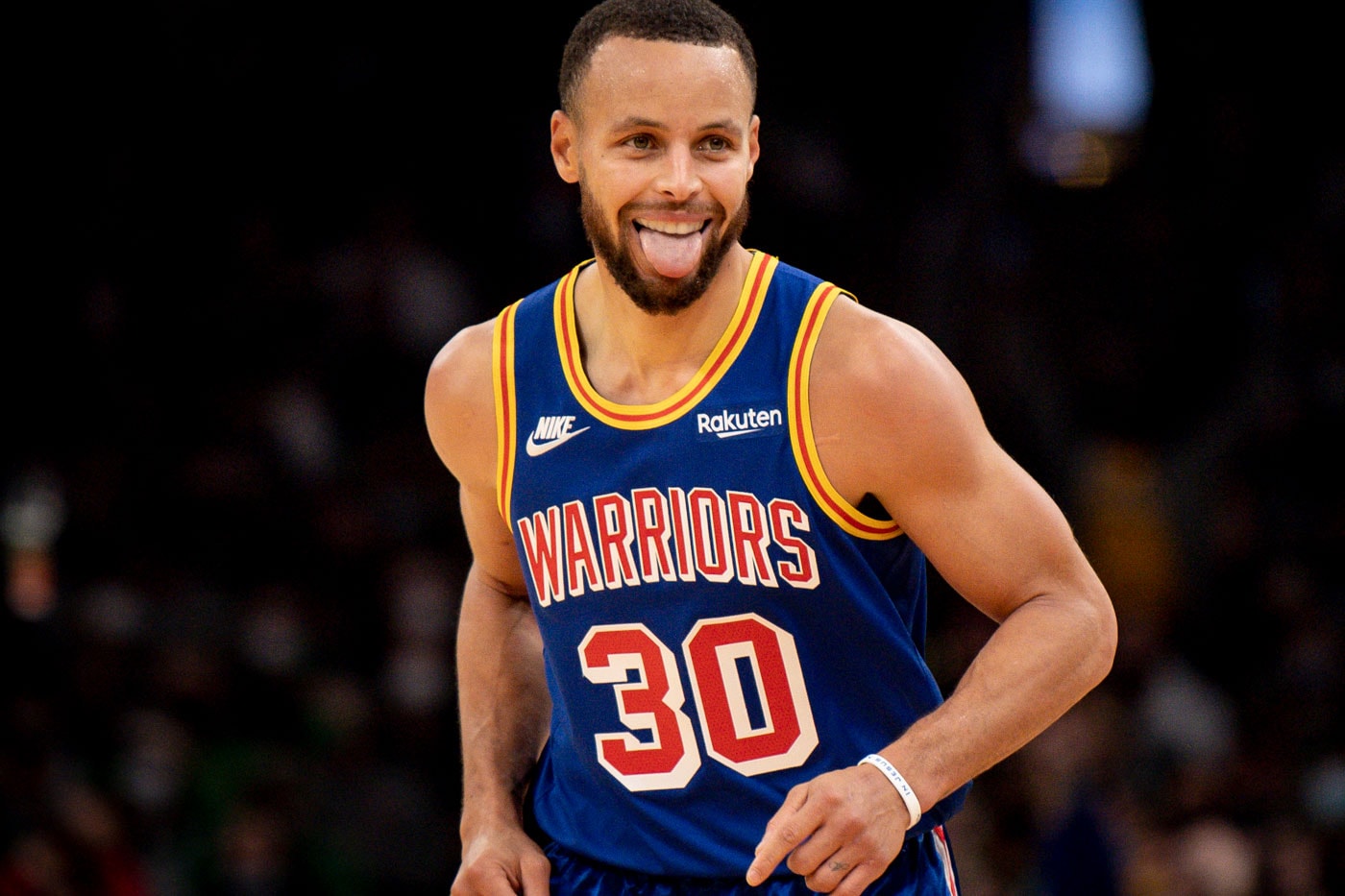 Steph Curry Is the First Player in NBA History To Make 3,000 Three-Pointers basketball stephen curry basketball golden state warriors klay thompson draymond green